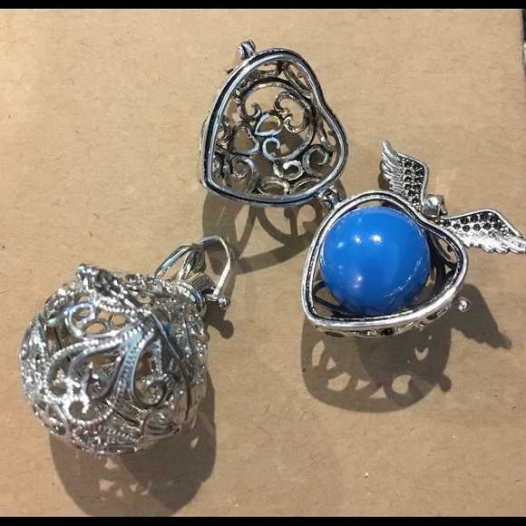 2 Harmony Pendants - Picture 5 of 8